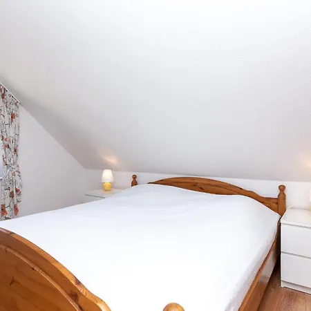 Papillon 15-8 公寓 *